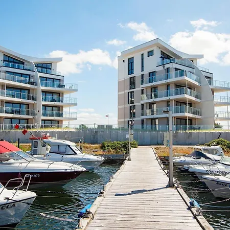 6 Personen In 아파트