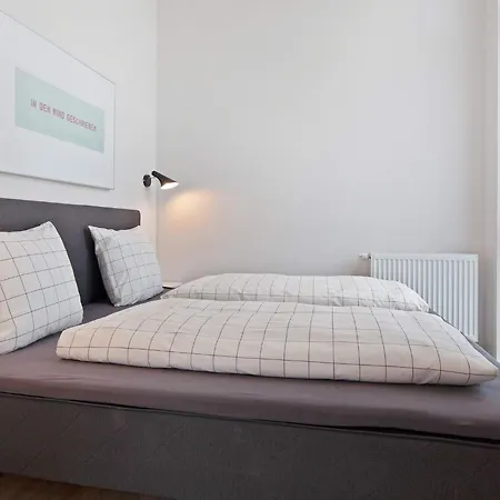 6 Personen In 아파트 *