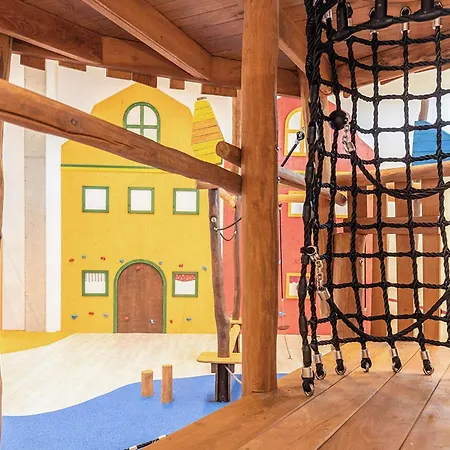 아파트 6 Personen In