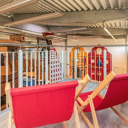 6 Personen In 아파트 *